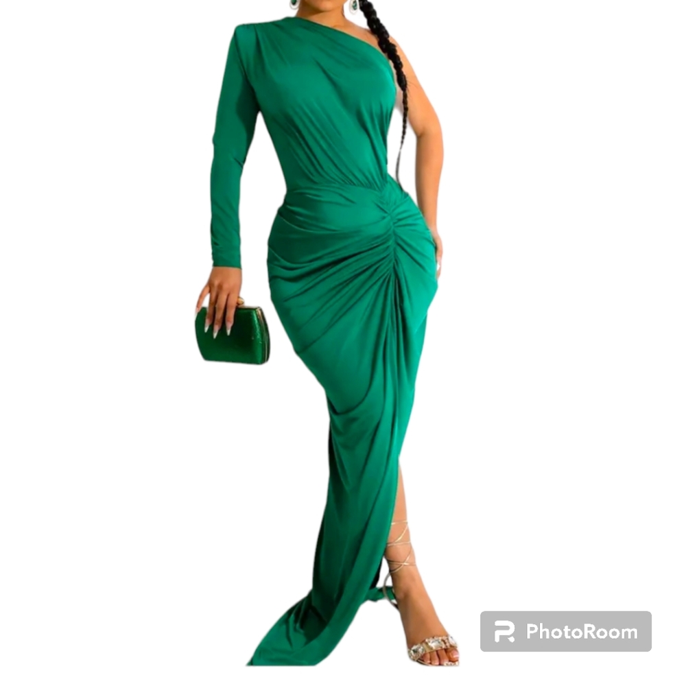 Green maxi dress
